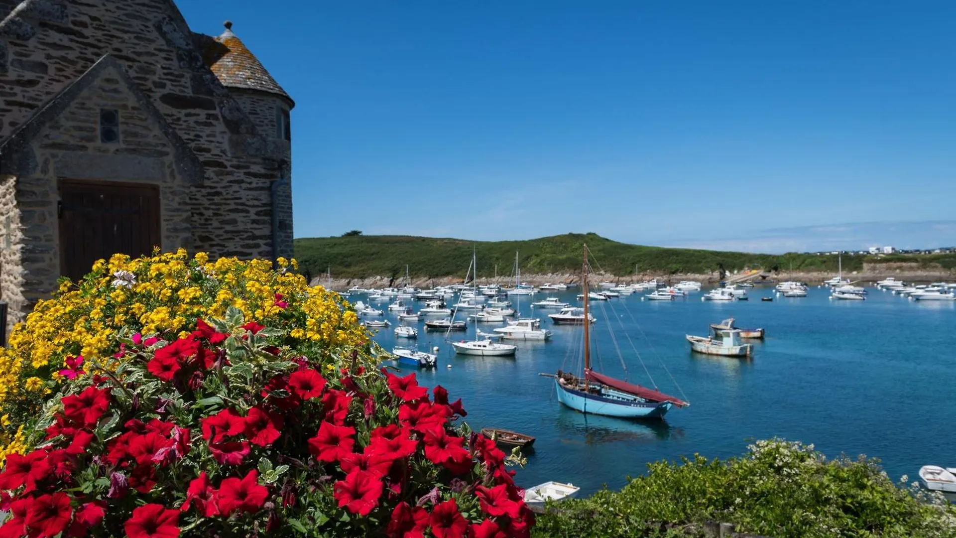 Ty Carn - Belle Maison Bretonne A 100M De La Mer Ploudalmézeau 0*,